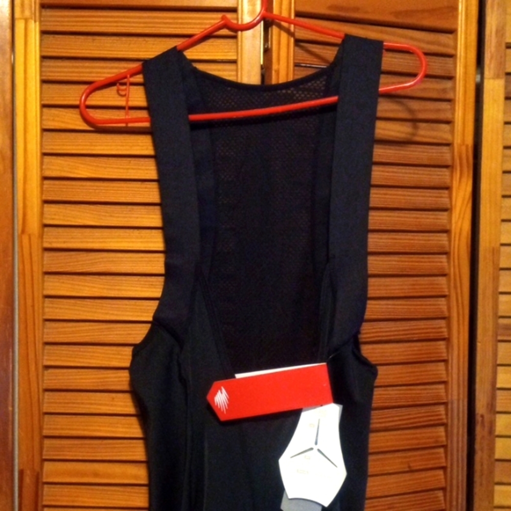 Ruin mena cycles outfit